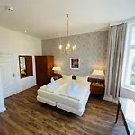 Kaiserhof 3*