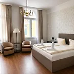 Hotel Kaiserhof 3*