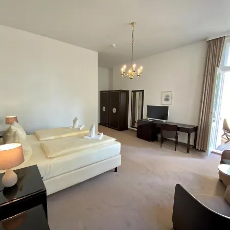 Kaiserhof 3* لوبيك