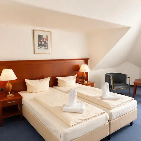 Kaiserhof Otel 3*