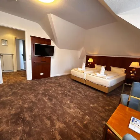 Kaiserhof Otel 3*