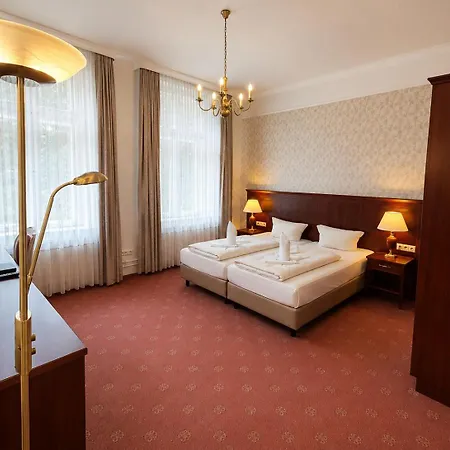 Otel Kaiserhof 3*