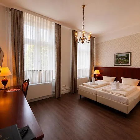Kaiserhof Otel Lübeck