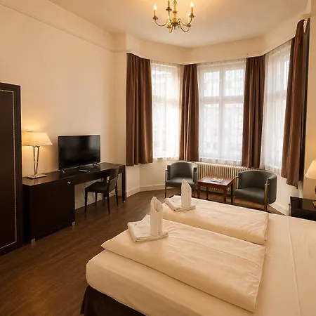 Kaiserhof 3*