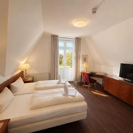 Kaiserhof Otel 3*