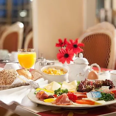 Hotel Kaiserhof 3*